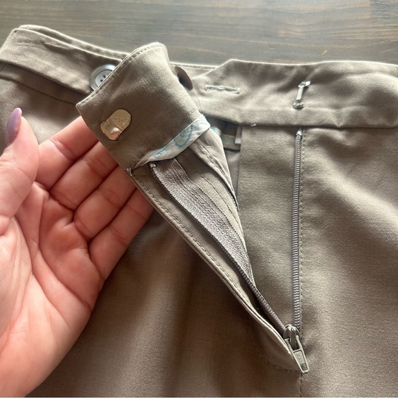 TRISTAN size 6 khaki pencil skirt with slit up the middle with silk lining - Picture 6 of 9